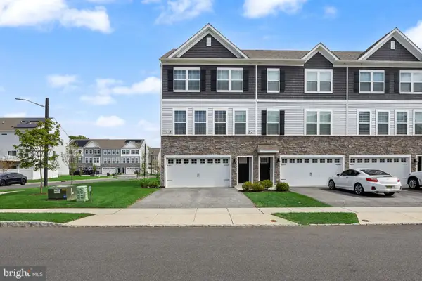 73 Sisters Farmstead Rd, MT LAUREL, NJ 08054