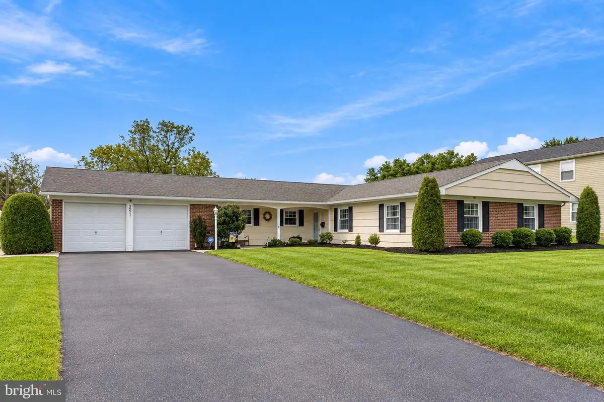 251 Tiffany Ln, Willingboro, NJ 08046 - #1