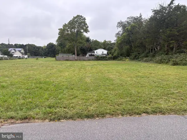 301 Ash Rd, TUCKERTON, NJ 08087