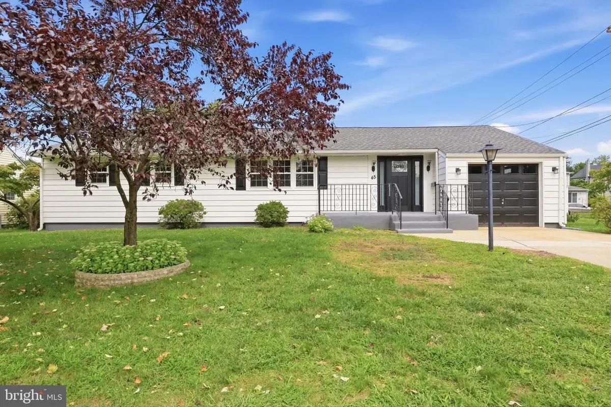 45 E 5th St, Florence, NJ 08518 - #1