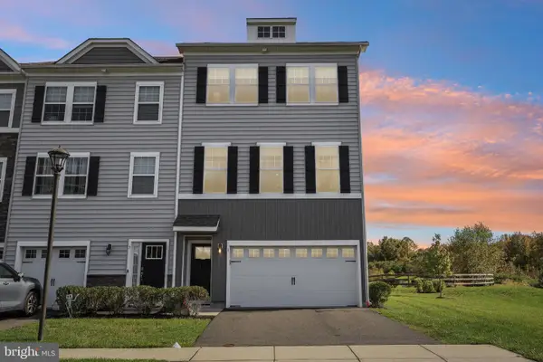 1 Sienna Way, MOUNT LAUREL, NJ 08054
