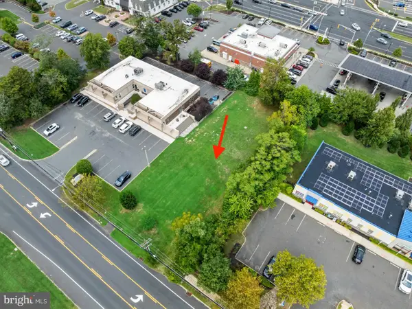 300 Marlton Pike W, MARLTON, NJ 08053