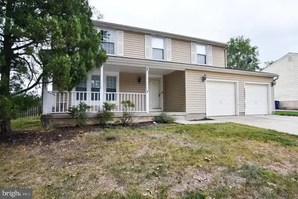 6 Brighton Dr, MARLTON, NJ 08053