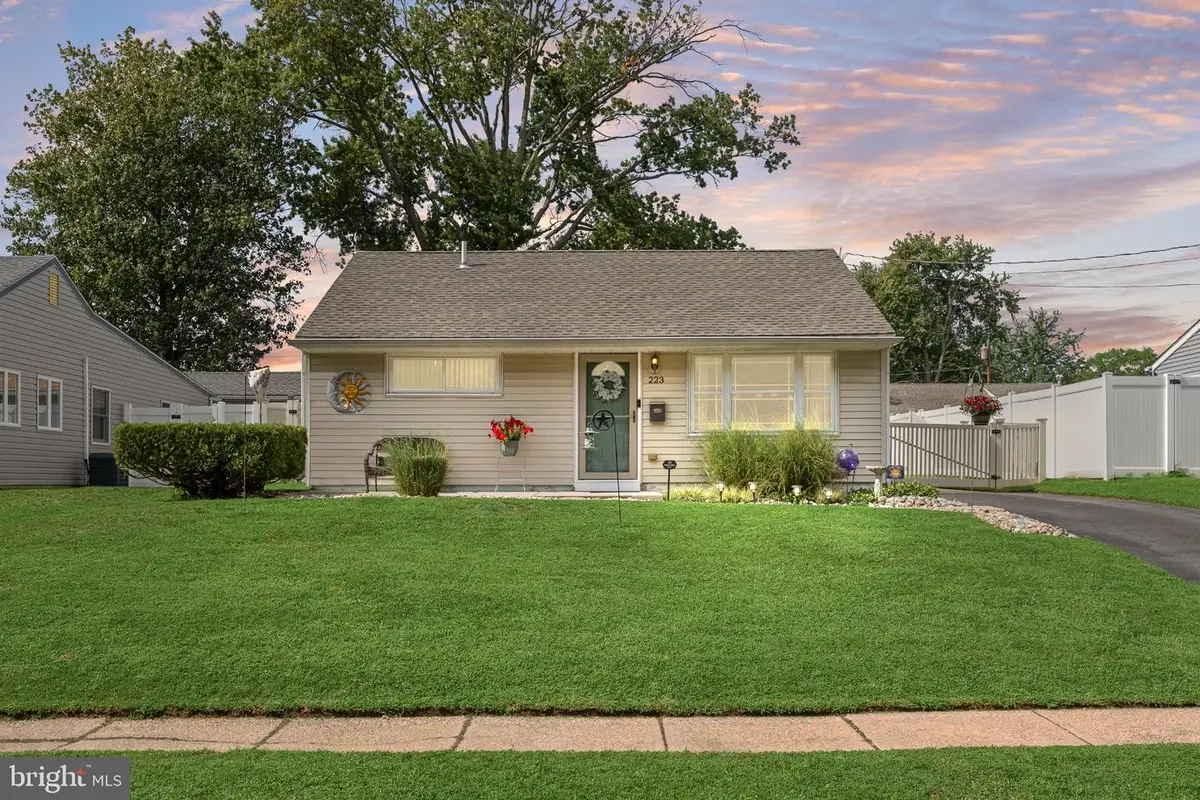 223 E Rudderow Ave, Maple Shade, NJ 08052 - #1