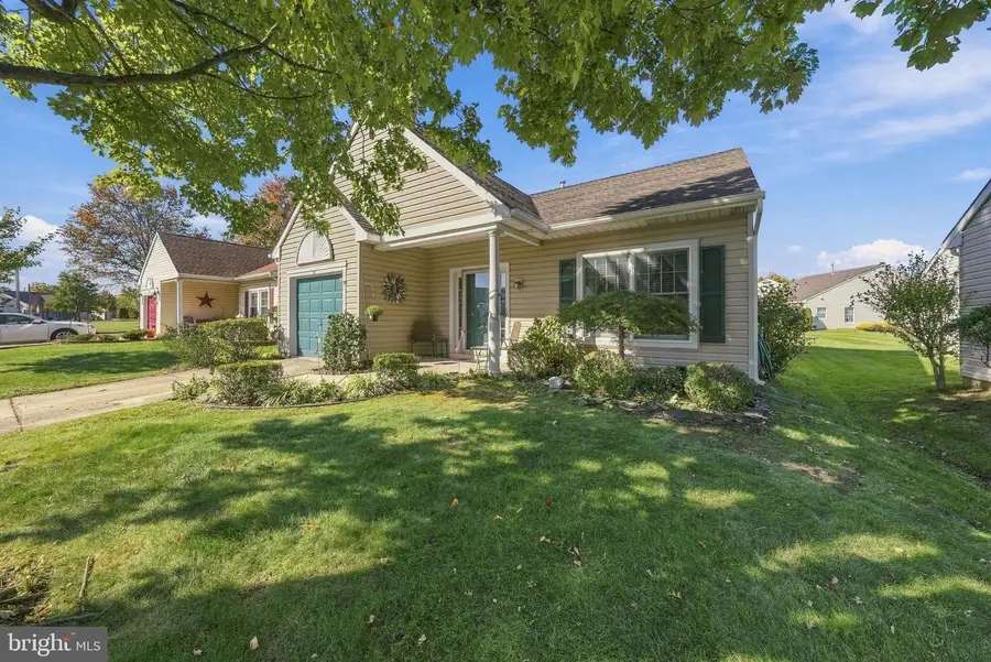 29 Lantern Ln, Columbus, NJ 08022 - #3