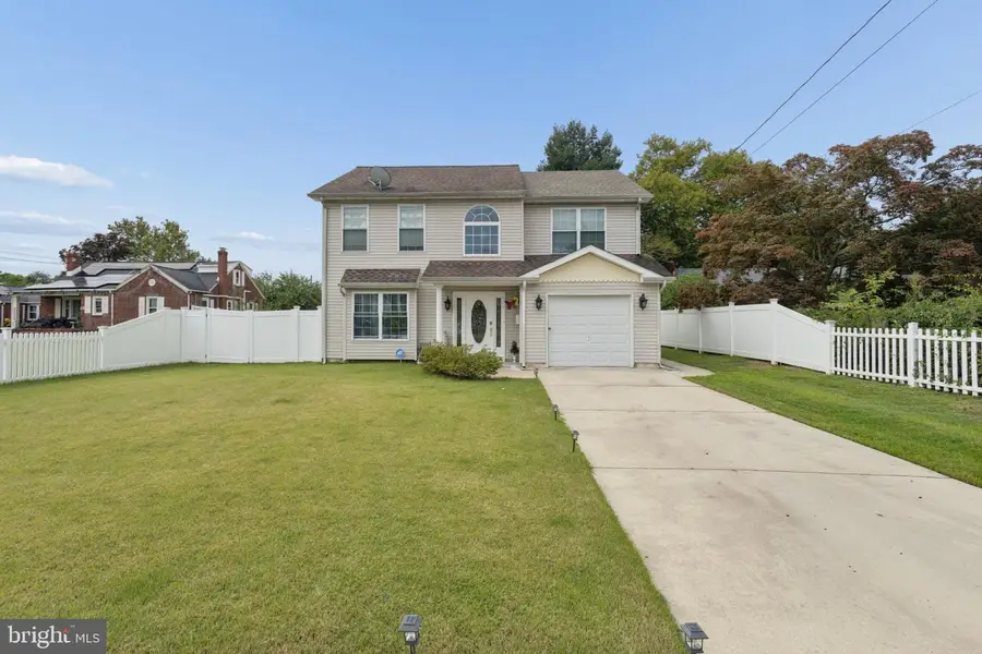 531 Manor Rd, Beverly, NJ 08010 - #2
