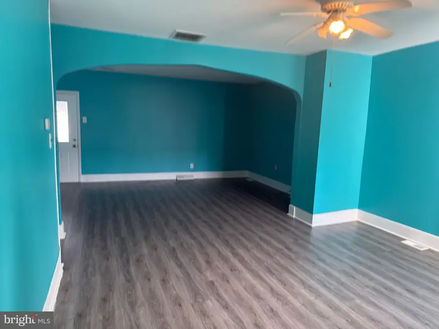 506 Taylor St, Riverside, NJ 08075 - #3