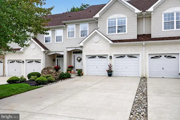 48 Wimbledon Way, MARLTON, NJ 08053