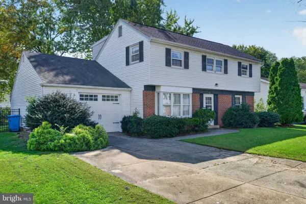 22 Abington Ave, MARLTON, NJ 08053