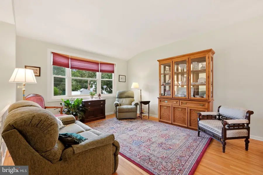 120 Woodview Ln, Cinnaminson, NJ 08077 - #2