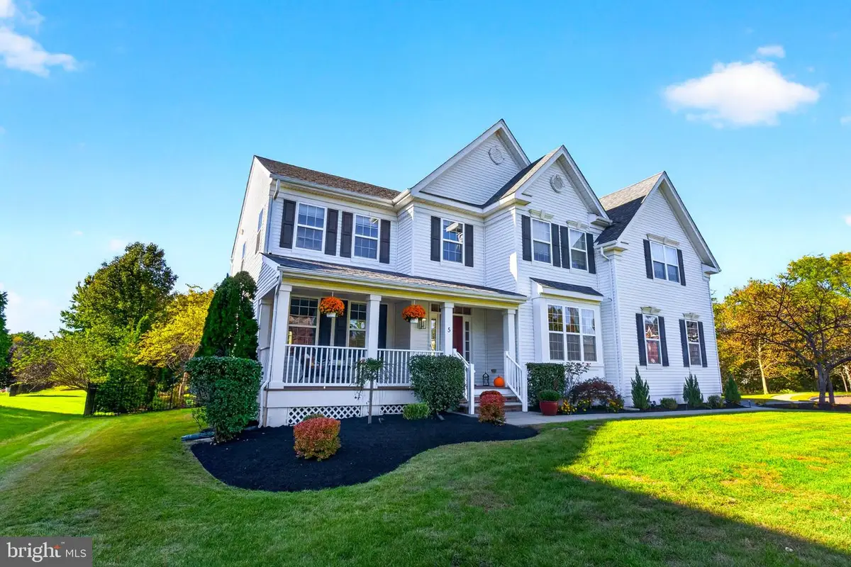 5 Cranbury Hill Ct, Mount Laurel, NJ 08054 - #1