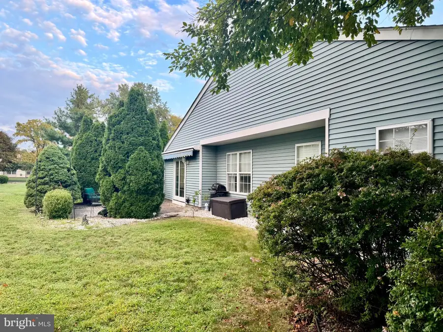 506 Violet Ct, Mount Laurel, NJ 08054 - #2
