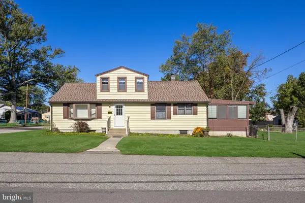 501 Greenwood Ave, MAPLE SHADE, NJ 08052