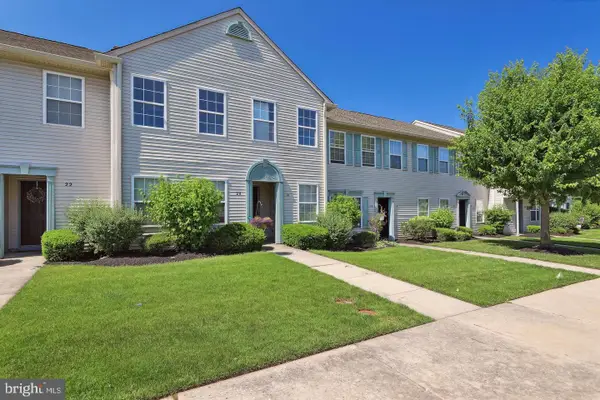 20 Foxglove Dr, DELRAN, NJ 08075