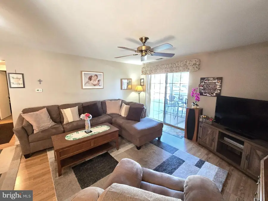4001 Fenwick Ln, Mount Laurel, NJ 08054 - #3
