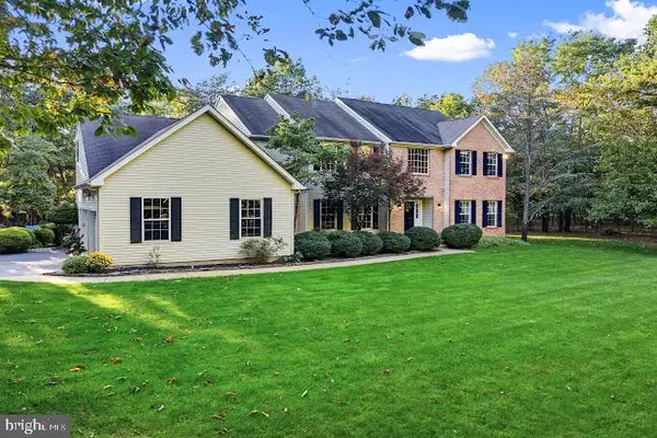 3 Tranquility Ct, SOUTHAMPTON, NJ 08088