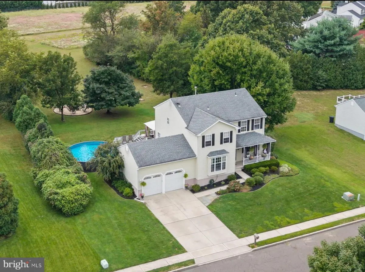 9 Autumn Ln, Burlington, NJ 08016 - #1