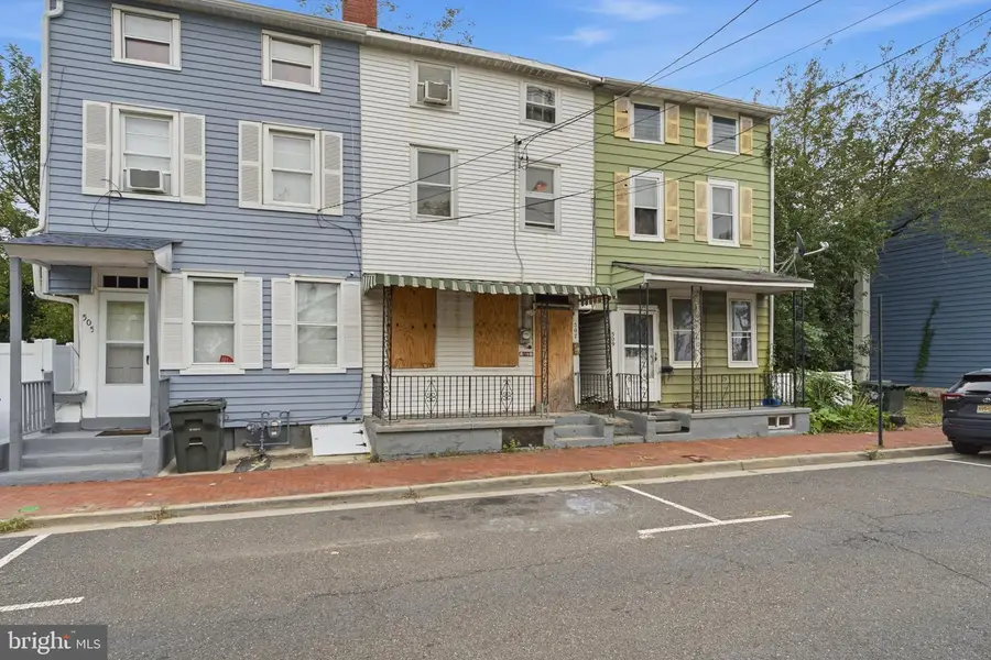 507 Lawrence St, Burlington, NJ 08016 - #3