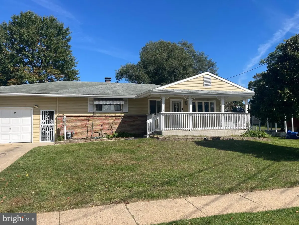 35 Langdon Rd, Burlington, NJ 08016 - #1