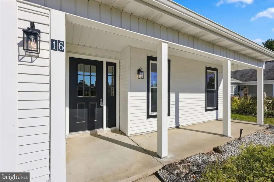 16 Dunstable Rd, Southampton, NJ 08088 - #2
