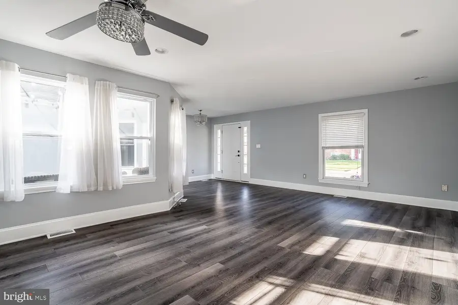 125 Schoolhouse Ter, Mount Laurel, NJ 08054 - #3
