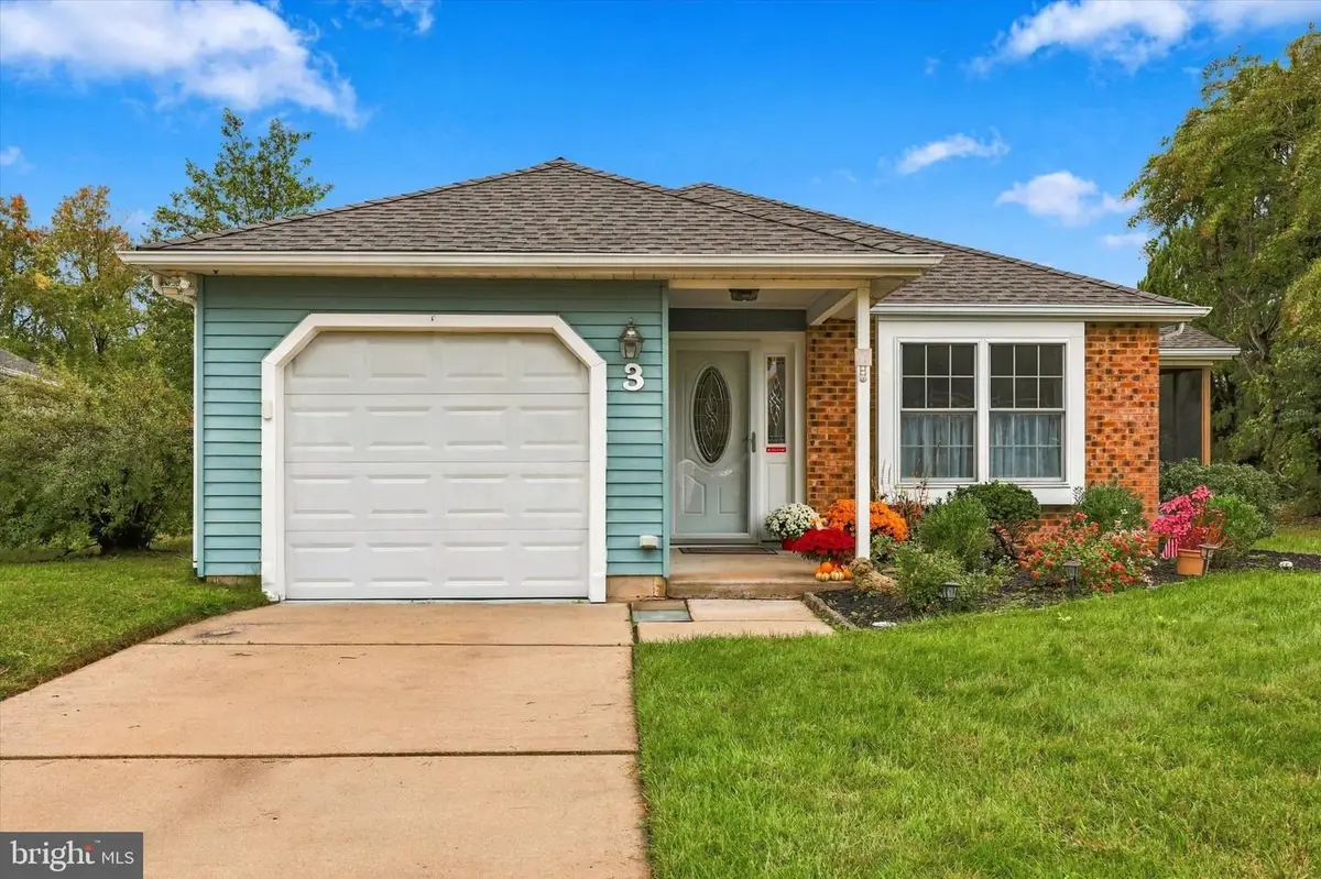 3 Avandale Ct, Mount Laurel, NJ 08054 - #1