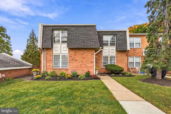 2093 Harbour Dr, PALMYRA, NJ 08065