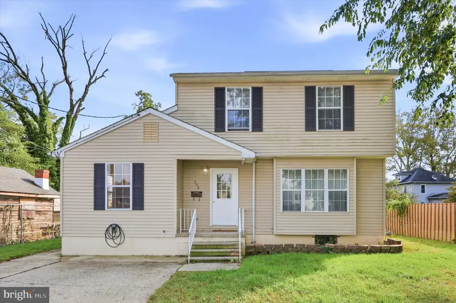308 Brown St, Burlington, NJ 08016 - #3