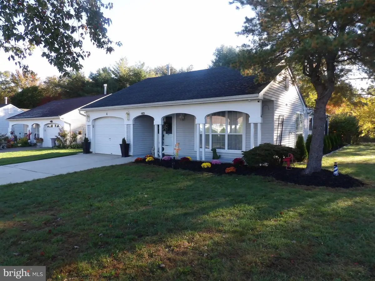 4 Buxton Ct, Southampton, NJ 08088 - #1
