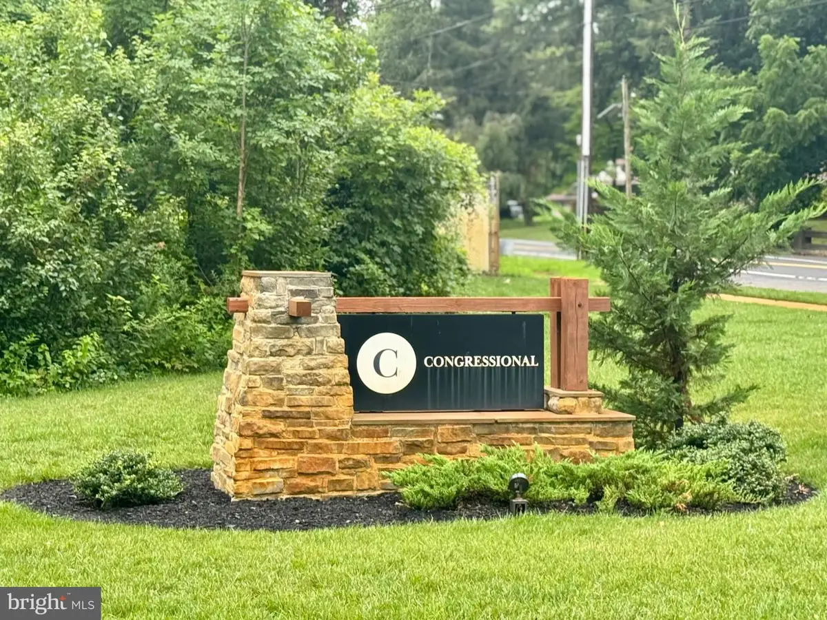 111 Congressional Ct, Moorestown, NJ 08057 - #1