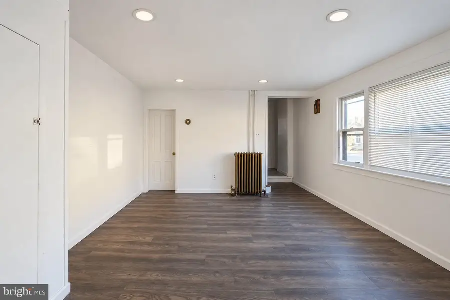 46 E Union St, Burlington, NJ 08016 - #2