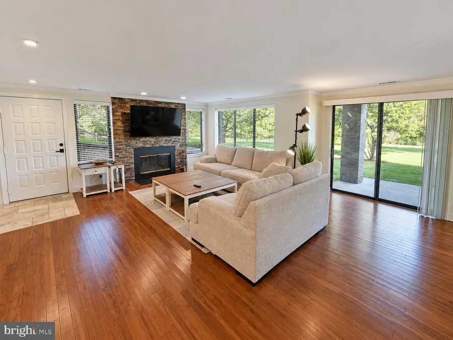 707 Augusta Cir, Mount Laurel, NJ 08054 - #3