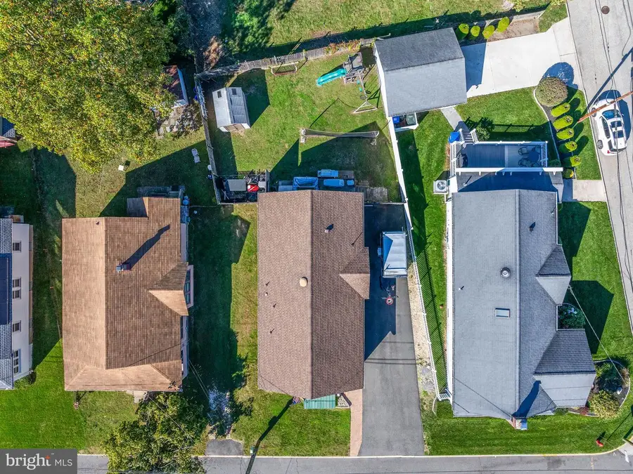 8 13th St, Burlington, NJ 08016 - #3