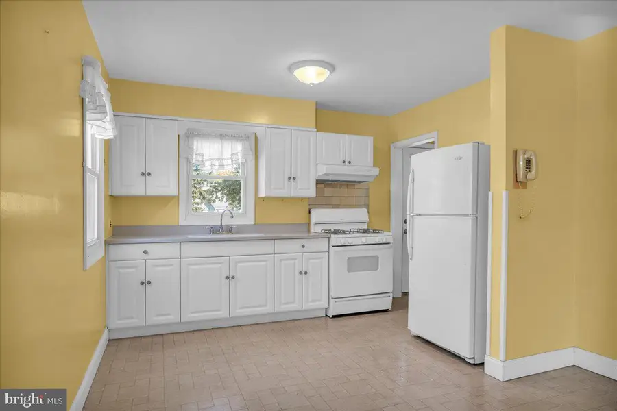 36 Ridgley St, Mount Holly, NJ 08060 - #3