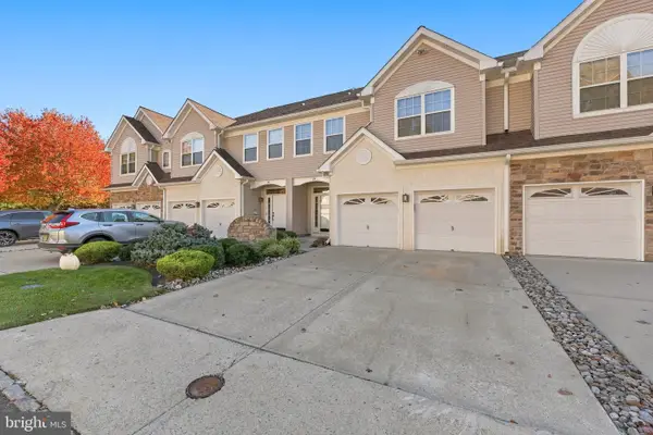 24 Wimbledon Way, MARLTON, NJ 08053