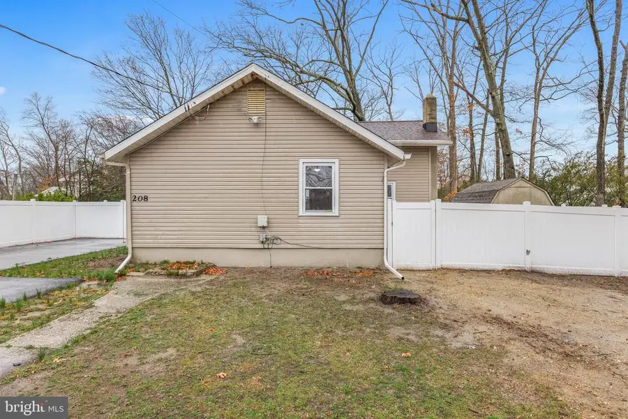 208 S Brewster Rd, Vineland, NJ 08361 - Image #2