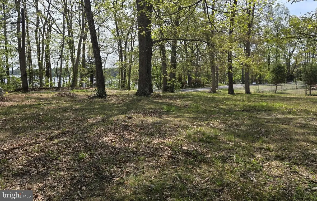 252 Lake Shore Dr, Millville, NJ 08332 - Image #1