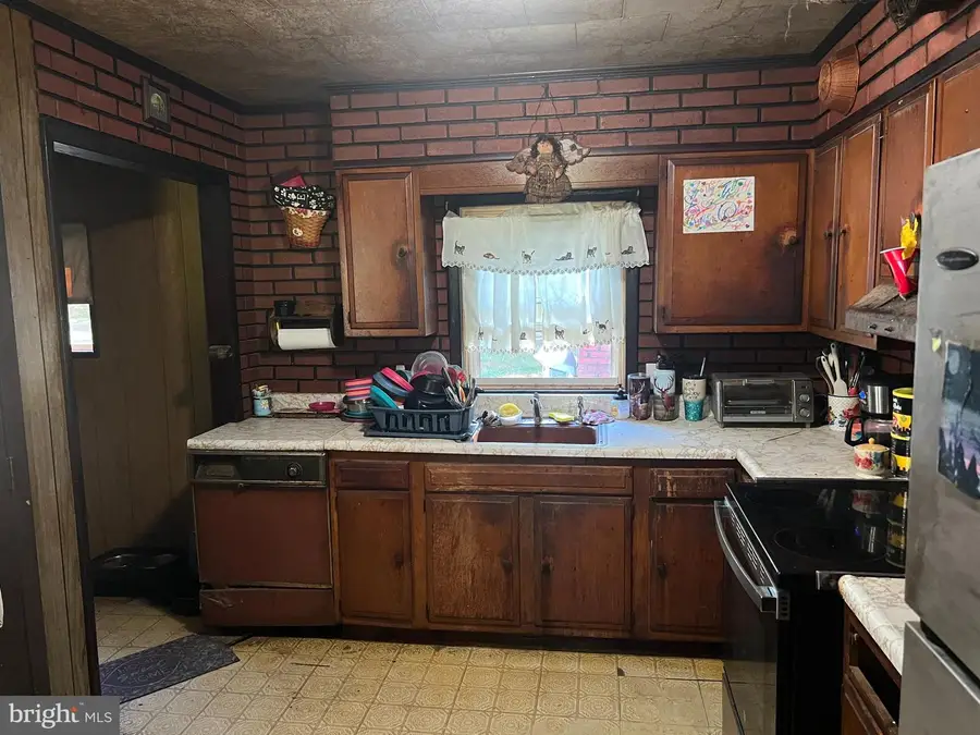 325 Smith Rd, Millville, NJ 08332 - Image #2