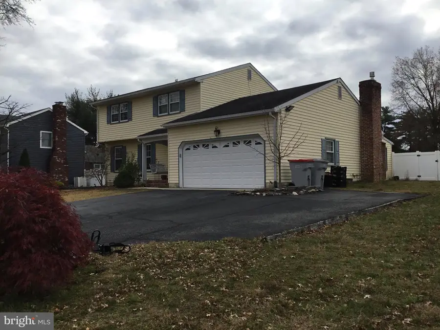 933 Tanglewood Ln, Vineland, NJ 08360 - Image #2