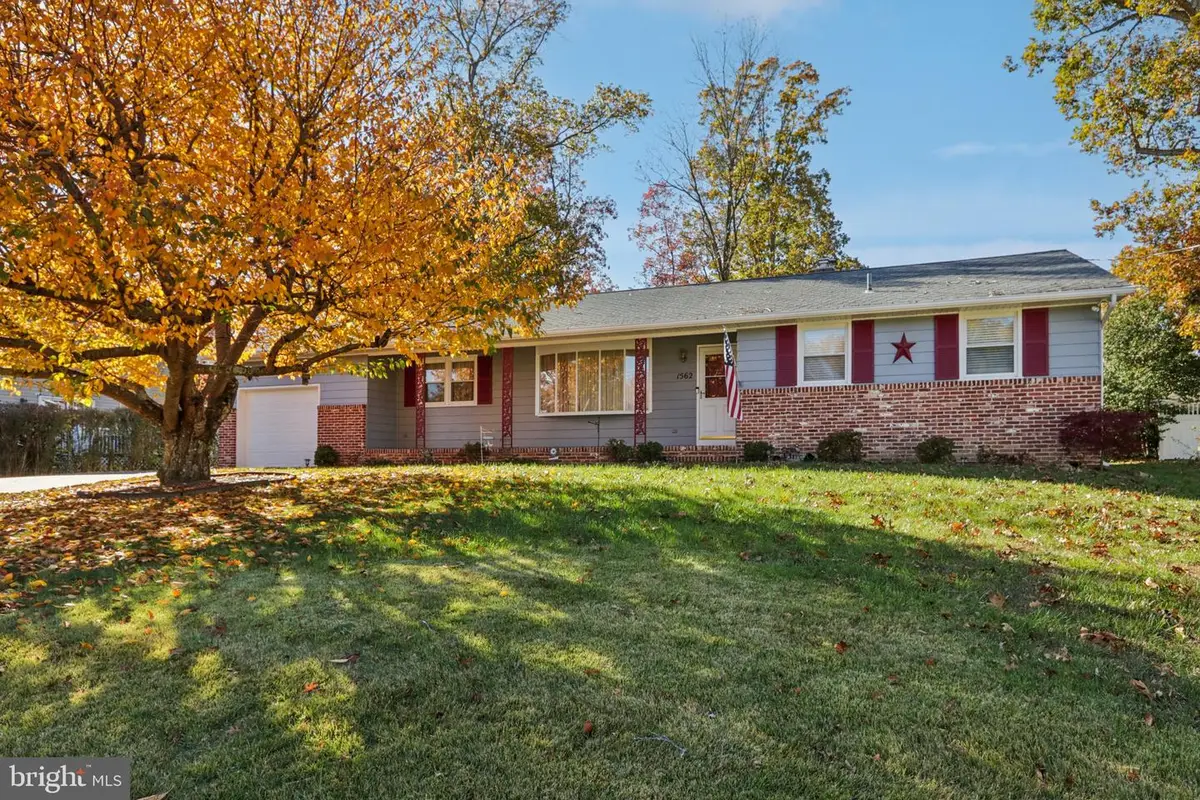 1562 Mosswood Dr, Vineland, NJ 08360 - Image #1