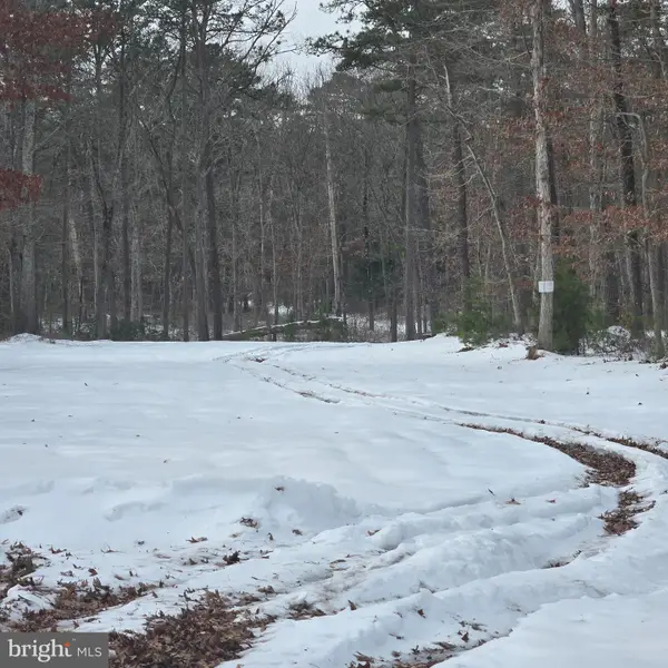 Lloyd Terrace, MILLVILLE, NJ 08332