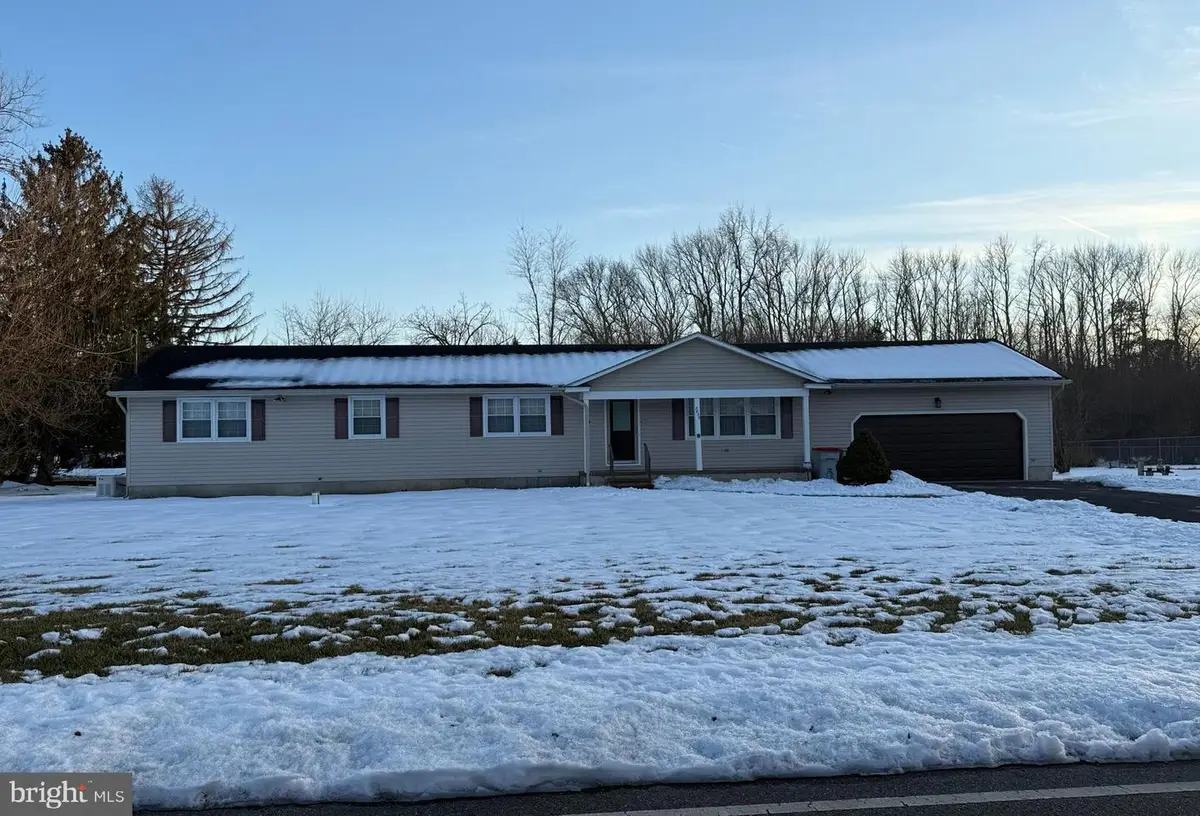 3835 Maple Ave, Vineland, NJ 08361 - #1