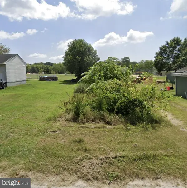 16 East Ave, CEDARVILLE, NJ 08311