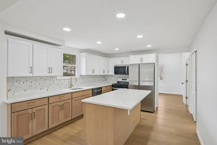 998 E Butler Ave, Vineland, NJ 08360 - #3