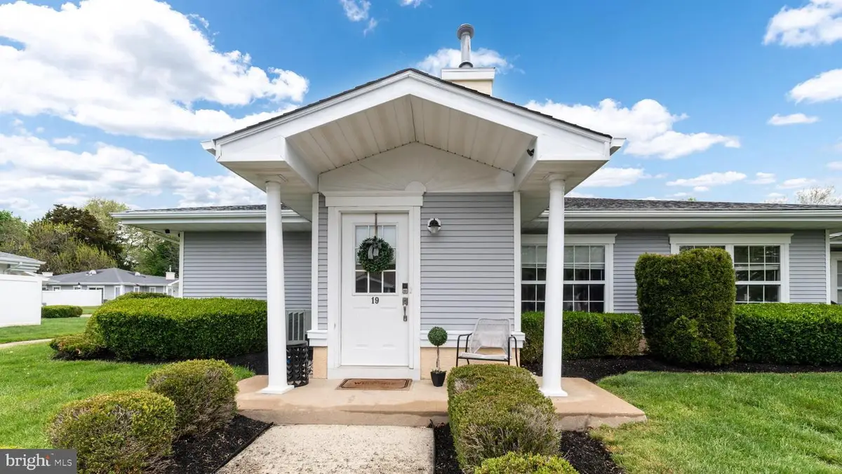 2139 E Chestnut Ave #19, Vineland, NJ 08361 - #1