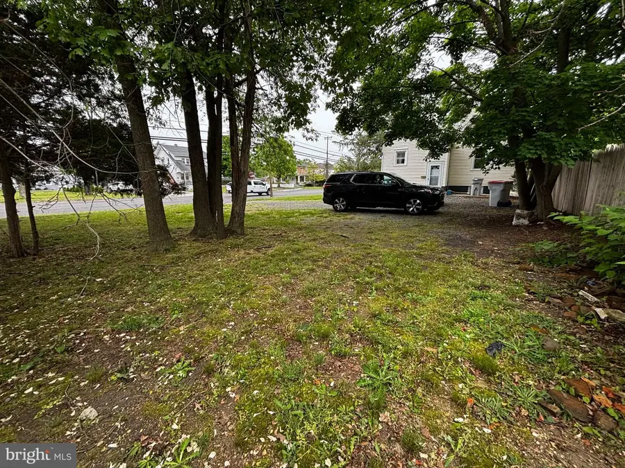1002 E Chestnut Ave, Vineland, NJ 08360 - #3