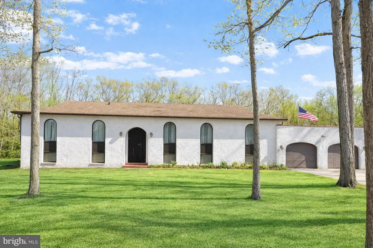 1590 E Elmer Rd, Vineland, NJ 08361 - #1