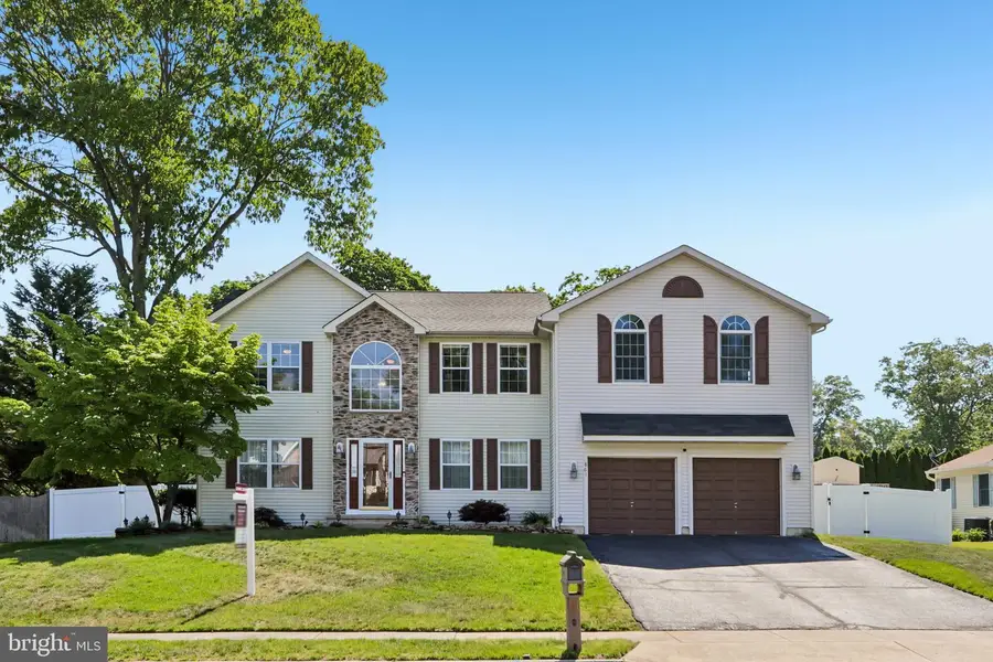 861 Longwood Dr, Vineland, NJ 08361 - #2