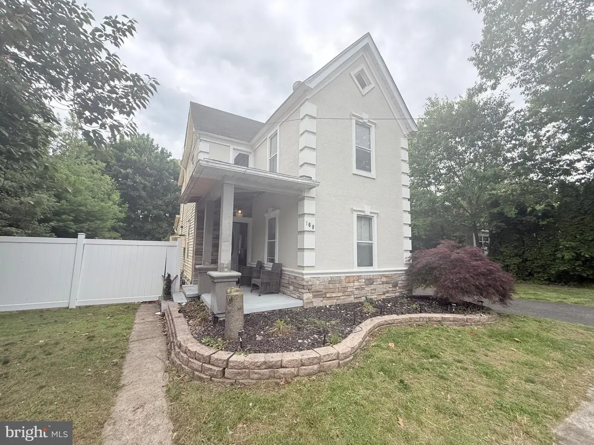 160 W Lincoln St, Bridgeton, NJ 08302 - #1