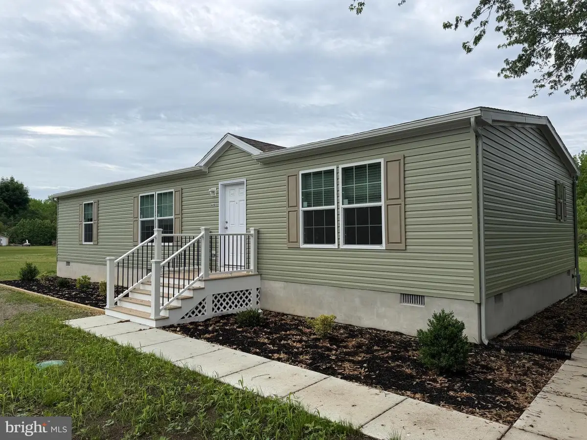 326 Main St, Newport, NJ 08345 - #1